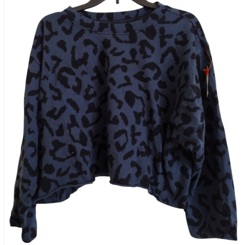 Velvet by Graham & Spencer dark blue black animal print cropped sweatshirt Small